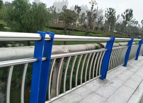 鋅鋼組裝式護欄的應用和工藝